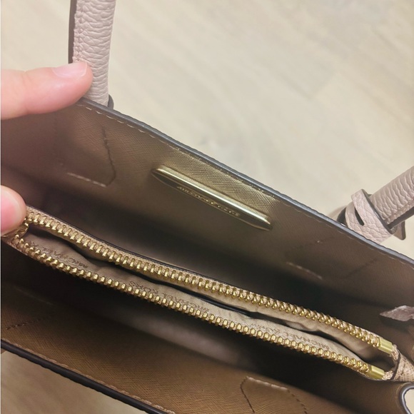 Michael Kors pink handbag & crossbody bag - Picture 5 of 5